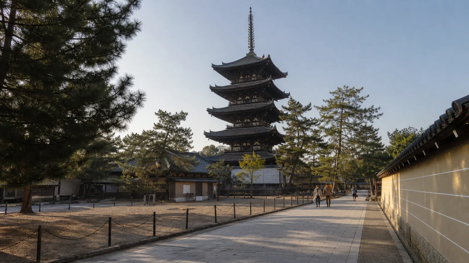 朝の奈良公園側から興福寺の伽藍を望む様子を表した編集イメージ