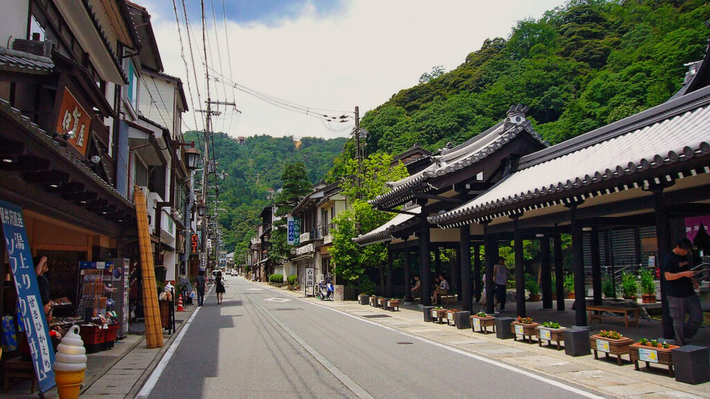 城崎温泉・湯の里通りの街並み（2006年6月撮影）